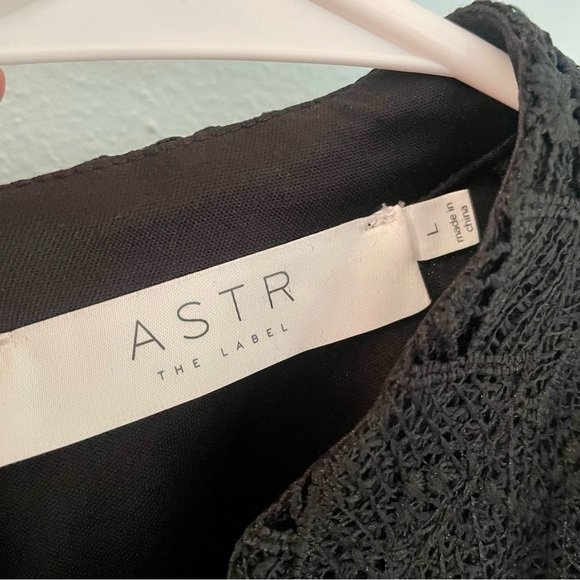 Aster the label Black Lace Sleeveless shift mini Dress size large - Picture 4 of 10